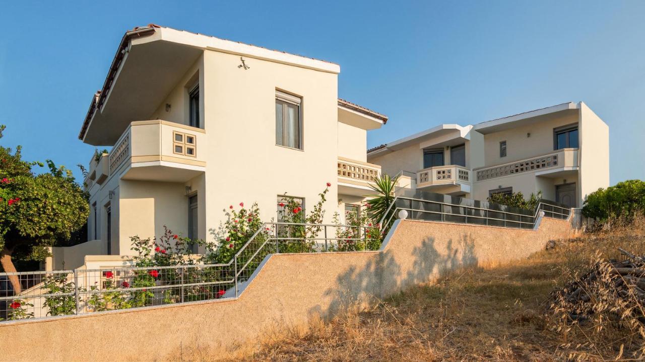 Villa Krini Калатас Екстериор снимка